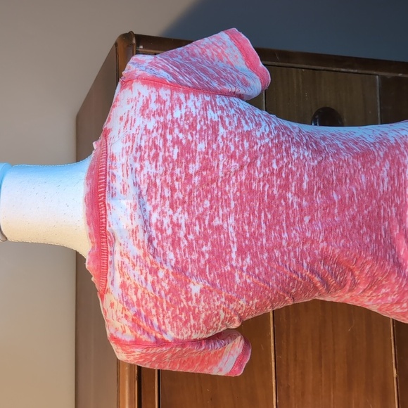 WISCONSIN BADGERS Burnout Short Sleeve College T-Shirt - Picture 5 of 10